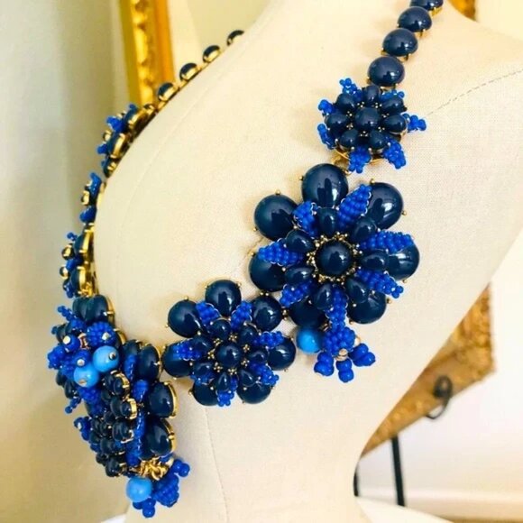 J. Crew Blue Flower Statement Necklace NWT - Picture 3 of 8